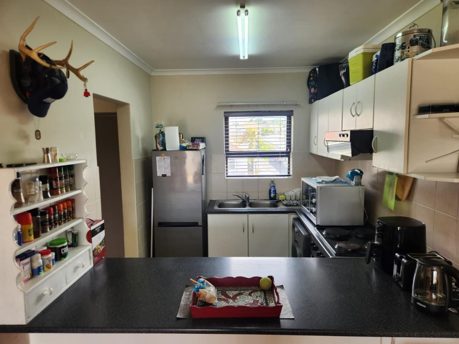 2 Bedroom Property for Sale in Brackenfell Central Western Cape